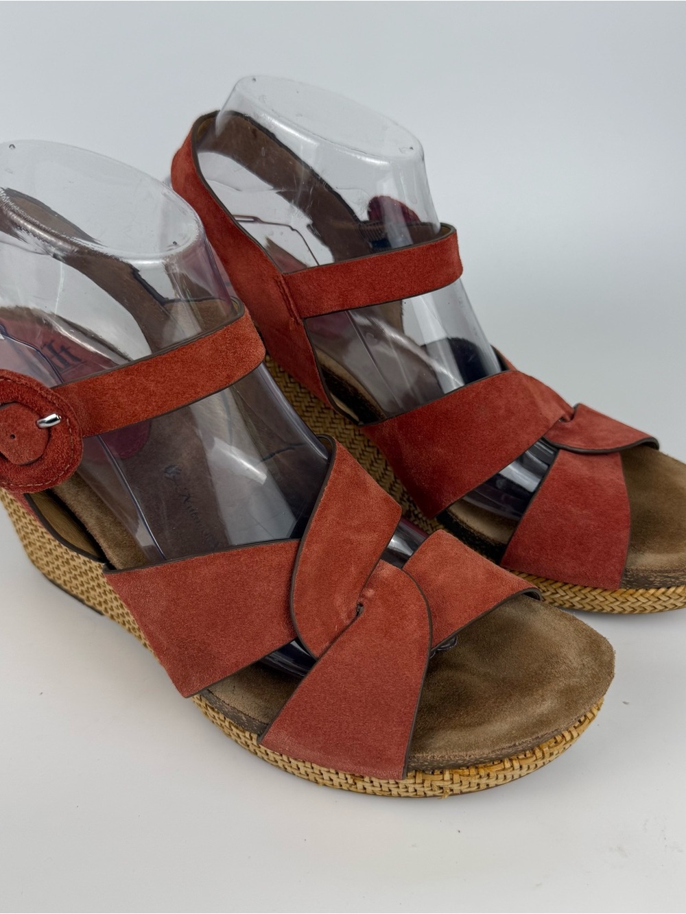 Sofft Casidy Coral Suede Platform Wedge Sandal Wicker Woven Shoes Size 10 - Picture 3 of 9